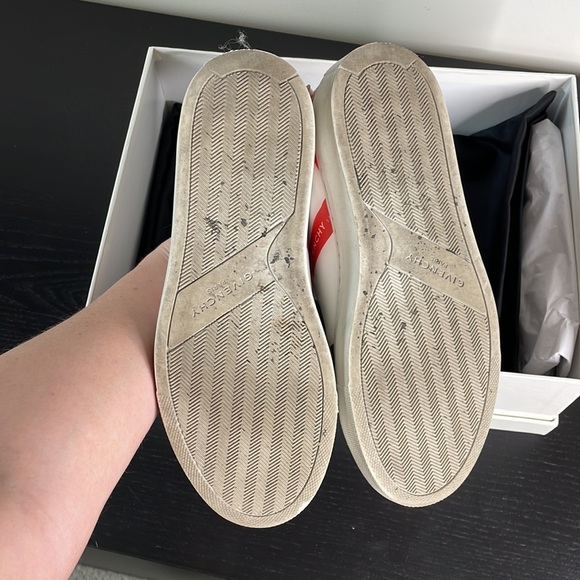 Givenchy Sneakers - Picture 6 of 8